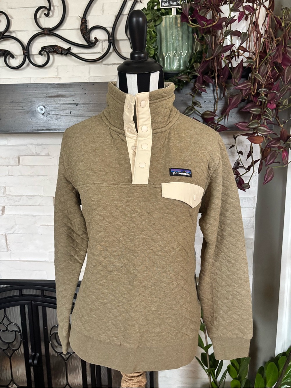 Patagonia Quilted Snap Pullover Olive Cream Ladies Small S